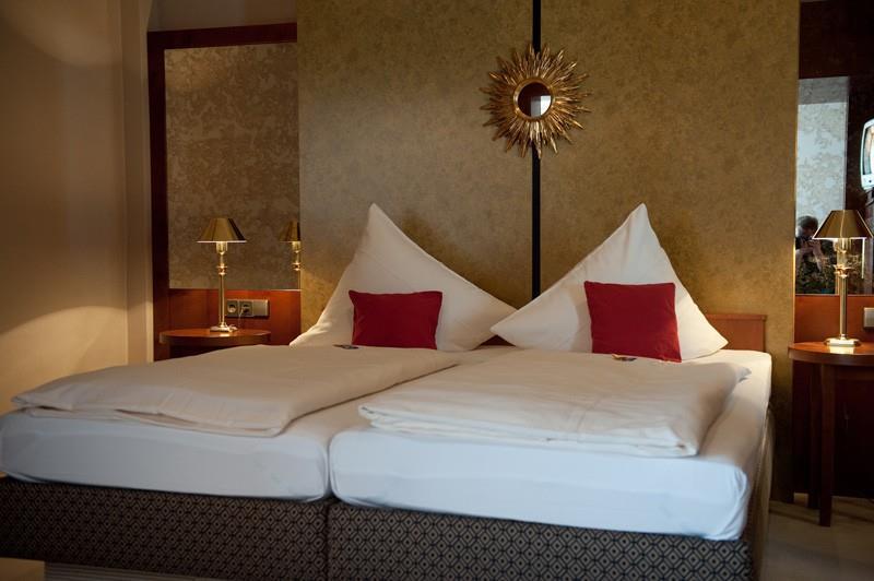 פרנקנטל Hotel Central חדר תמונה