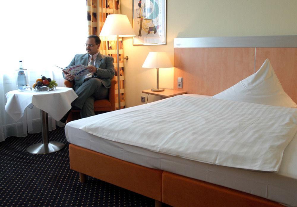 פרנקנטל Hotel Central מראה חיצוני תמונה