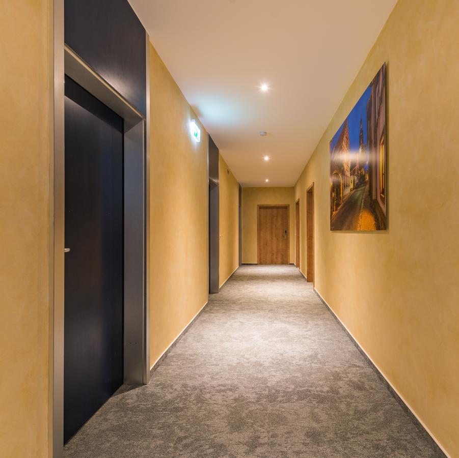 פרנקנטל Hotel Central מראה חיצוני תמונה