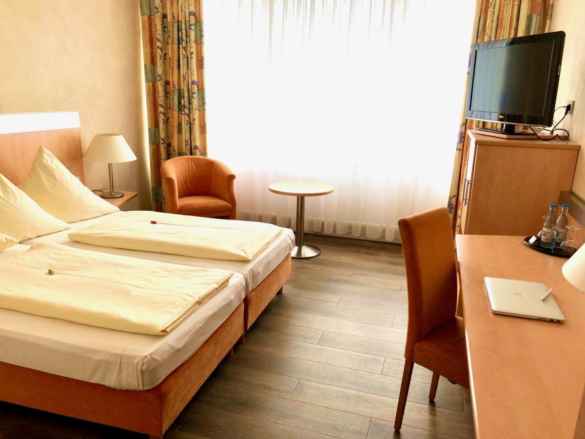 פרנקנטל Hotel Central מראה חיצוני תמונה